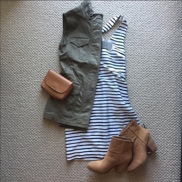 BNWT Banana Republic twill military vest - Picture 2 of 8